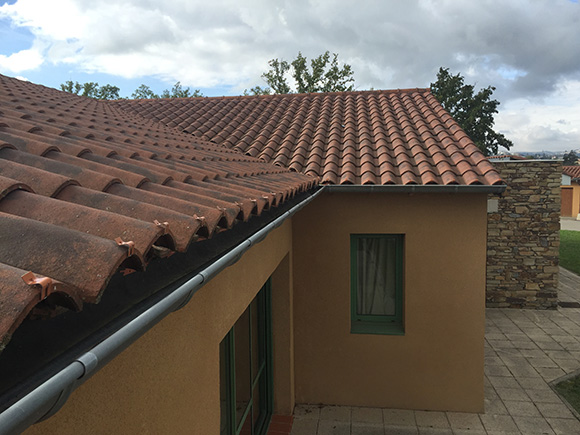 Maison équipée d’occultant Ecopic tuile